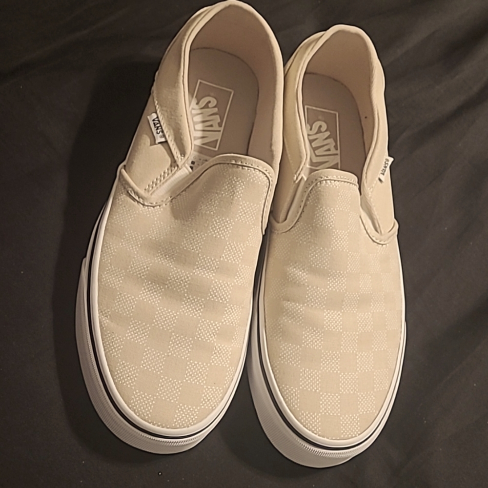 Tan Checkered Vans